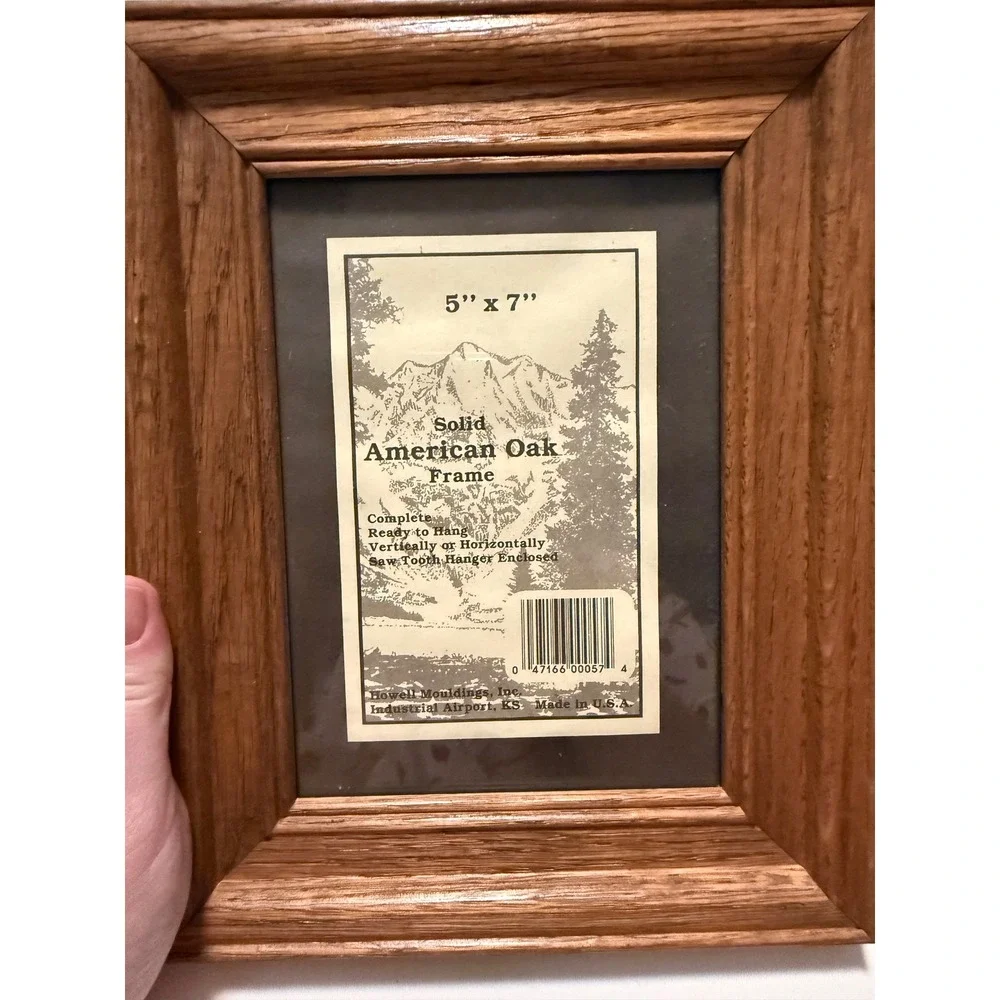 Howell Mouldings Solid American Oak Picture Frame 5x7 Vintage Wood Made in USA